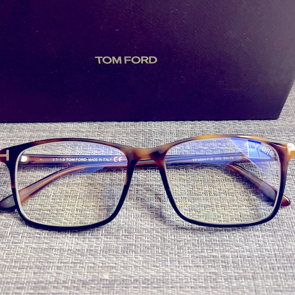 Tom Ford TF5584-B blue blocker glasses NEW!!!